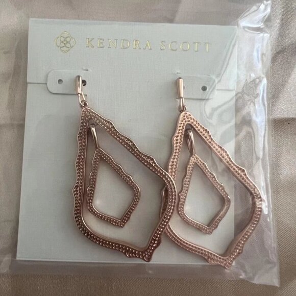 Kendra Scott Stud Earrings - Picture 6 of 7